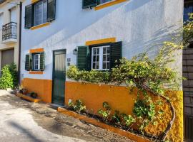 Casa da Andorinha, Hotel mit Parkplatz in Pardieiros