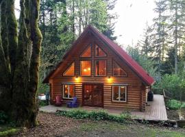 Glacier Springs Cabin #21 - This family home says Cabin in the Country!, вілла у місті Warnick