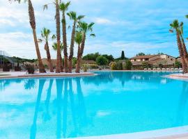 Maison avec piscine chauffée de Pâques à la toussaint accès animation & parc aquatique en supplément de juin à fin septembre, hôtel  près de : Aéroport de Béziers - Cap d'Agde - BZR