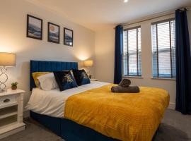 5 MINS To CENTRAL - LONG STAY OFFER - FREE PARKING, apartemen di Strood