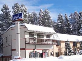 Valley Hi Hotel, hotel cerca de Eagle Wind, Winter Park