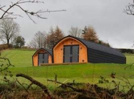 Fox's Den, glamping site in Bathgate