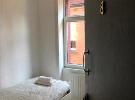 Single room with underbed 8, ostello a Londra