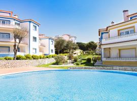 The Quiet Loft Praia d'el Rey Golf Resort, hotel in Amoreira