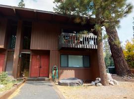 Mammoth Estates 4 Bedroom Condos - Great for Families!, hotel in Mammoth Lakes