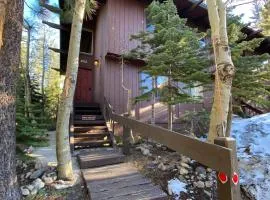2 Bedroom Condos at Mammoth Estates - Near Mammoth Village!