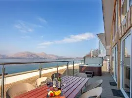 Beach Houses with Hot Tubs