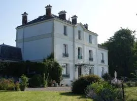 Manoir Le Parc near Paris & Disneyland