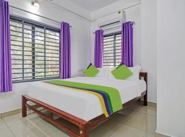 Treebo Trend Nirupama Apartment, hotel perto de Aeroporto Internacional de Cochin - COK, Alwaye