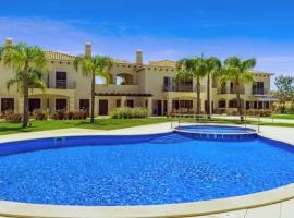 Villa Cascata, 3 bedroom, Pool, close to Olhos de Agua，阿爾布費拉的高爾夫飯店