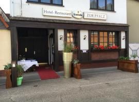 Hotel und Restaurant -Gasthaus Zur Pfalz, hotell sihtkohas Hockenheim huviväärsuse Motoringrada Hockenheimring lähedal