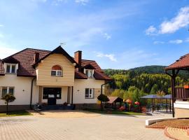 Dom Pod Lipą – hotel w pobliżu miejsca Wyciąg narciarski w Bałuciance w Rymanowie-Zdroju