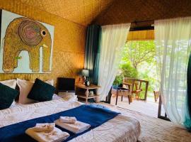 3 Pok Maewang jinxiang Gold elephant park, hotel v destinácii Ban Mae Sapok Noi