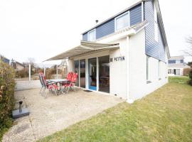 Kotedža Holiday Home in De Koog near Texel Beaches pilsētā Dekoha