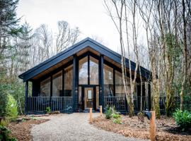 Drumhierny Woodland Hideaway: Leitrim şehrinde bir otel