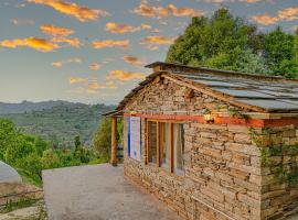 Viesnīca SaffronStays El Sueno, Mukteshwar -Villa serving Pahadi Meals pilsētā Muktešvāra