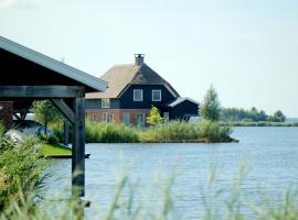 Waterresort Bodelaeke Giethoorn: Giethoorn'da bir otel