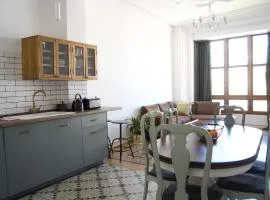 Piso modernista en casco histórico con garaje