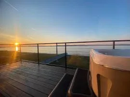 Hullám Panorama & Jacuzzi