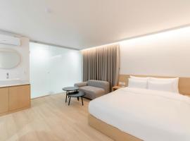 The Rest Aank Hotel Bupyeong, hotel in Incheon