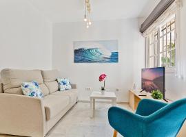 Apartamentos a 1 minuto de la playa, готель біля визначного місця Fuengirola Train Station, у місті Фуенхірола