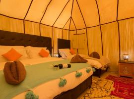 Sunset luxury camp, luxussátor Adrouine városában 