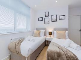 Elegant Central, Private Parking, Leisure, Contractor, apartment in Buckinghamshire