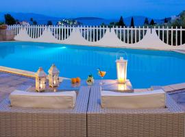 Viaros Hotel Apartments, serviced apartment in Tolo