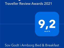 Sov Godt i Arnborg Bed & Breakfast, hotel sa parkingom u gradu Arnborg