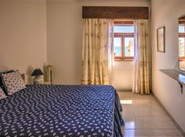 Apartamento Mar Ali - 200m from the beach - FREE WIFI - BY BEDZY, hotel ad Armação de Pêra