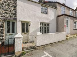 3 Alma Terrace, cottage in Llanfairfechan