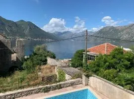 Min 4 nights Apartment with swimmingpool, seaview and large terrace, 1st floor min 2 pers