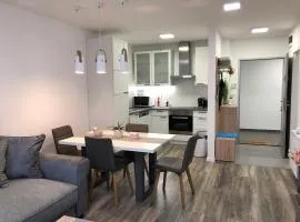 Juhar Apartman