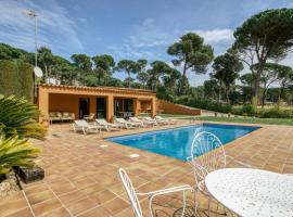 Casa con piscina, accessible hotel in Begur