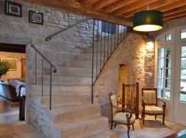 Le Crébillon, ξενοδοχείο σε Flavigny-sur-Ozerain