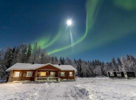 Old Pine Husky Lodge, poilsio kompleksas mieste Sompujarvi