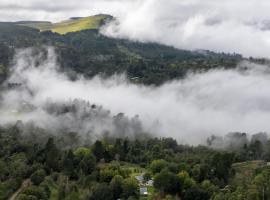 Further Beyond, hotel a Hogsback