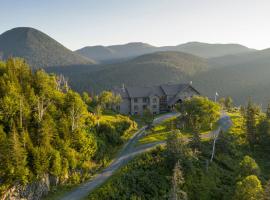 Auberge de Montagne des Chic-Chocs Mountain Lodge - Sepaq、サンタンヌ・デ・モンのビーチ・ホテル