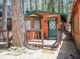 Cottage In the Pines | Romantic Couple's Retreat
