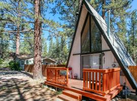 Sunrise Cottage-1800 by Big Bear Vacations, hotel i Big Bear City