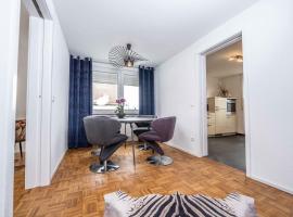 City Wohnung FN L 5 KLIMATISIERT mit Balkon und Küche, place to stay in Friedrichshafen