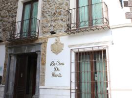 La Casa De Maria, hotel con estacionamiento en Algarinejo