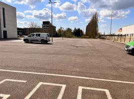 Campanile Metz Nord - Porte du Luxembourg A31- Sortie 34- Parking Gratuit- Accueil de Nuit, хотел в Woippy
