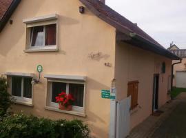 Gîte Le Jardin, hotel con estacionamiento en Geispolsheim