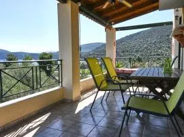 Pavlos' cottage with beach view