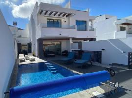 로스 크리스티아노스에 위치한 코티지 Super cool villa in Los Cristianos