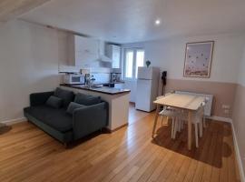 Moulins F3 hyper centre de Saint Dizier, hotel en Saint-Dizier