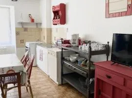 Studio en rez-de-chaussée tout équipé