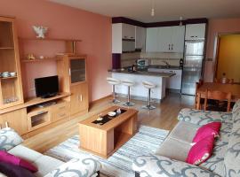 Apartamento en Laxe. Soleado y al lado de la playa, hotel sa Laxe
