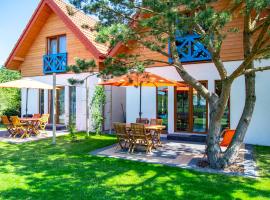 Domki Całoroczne KLIF Ustka - Nowoczesne dwupoziomowe domki nad morzem, hotel v destinaci Ustka